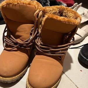 Fur boots